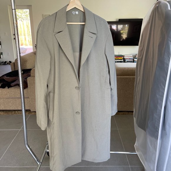 Uniqlo Other - Uniqlo U season 1 summer trench coat sizeS